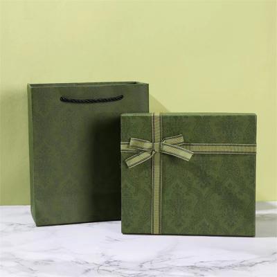 Cajas de regalo grandes verdes de fábrica con cinta intercambiable
