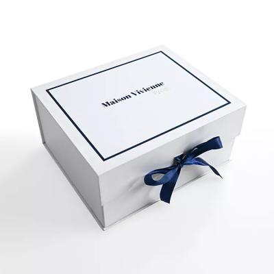 Caja de regalo de embalaje magnético de lujo de papel personalizado con cinta
